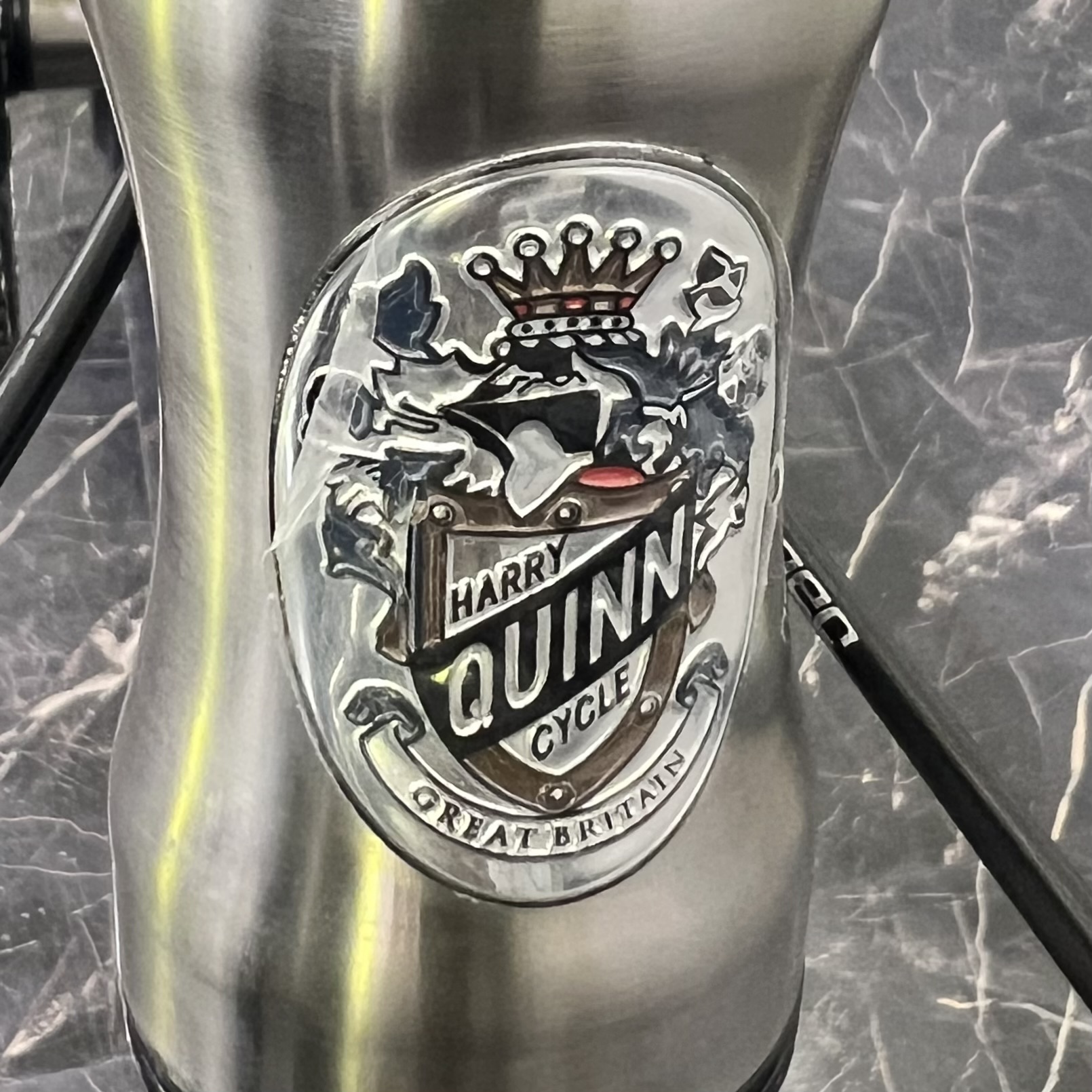 アゼリアサイクルHarry Quinn TITAN8 - アゼリアサイクル